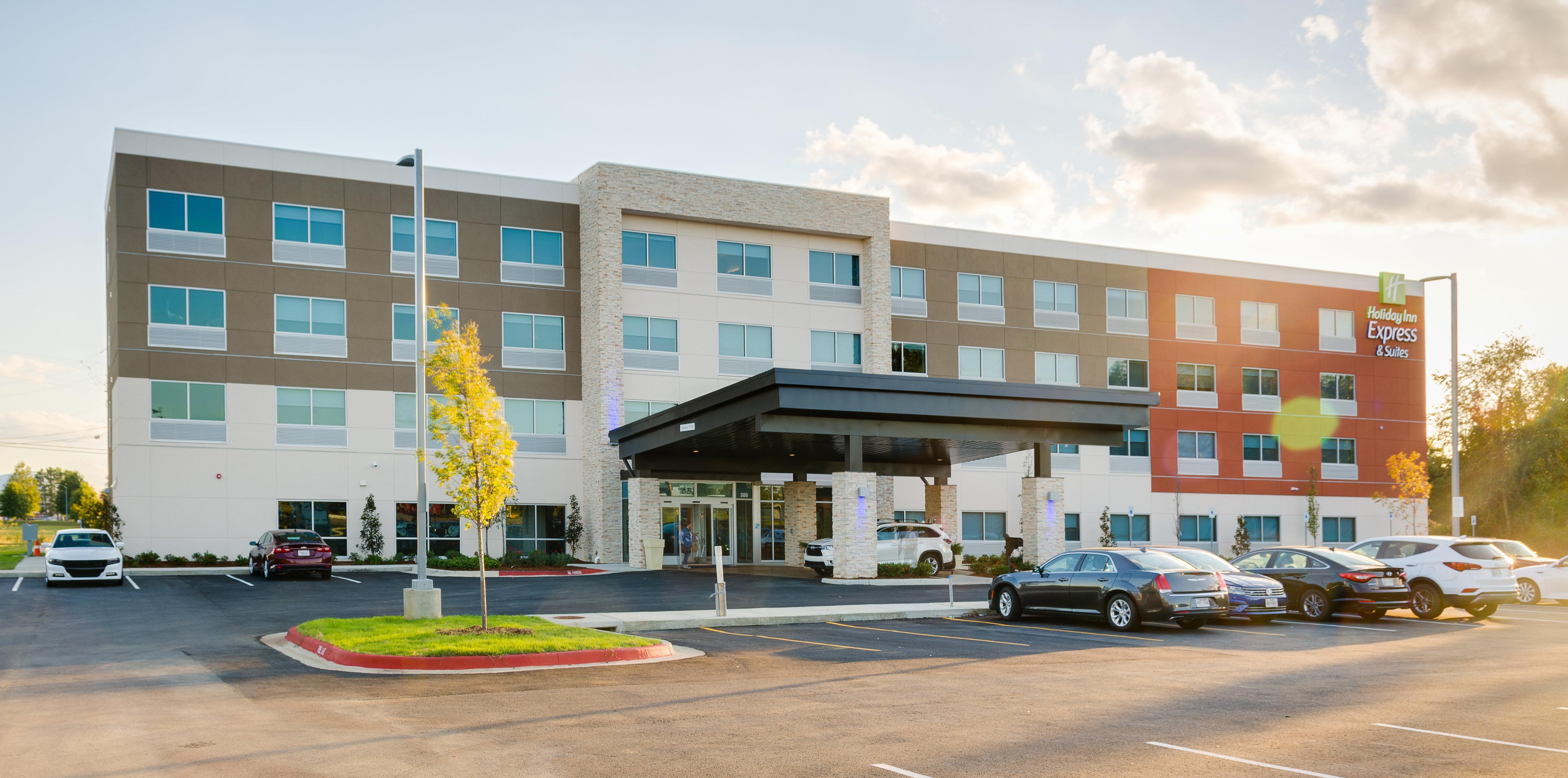 Holiday Inn Express & Suites Russellville By Ihg מראה חיצוני תמונה