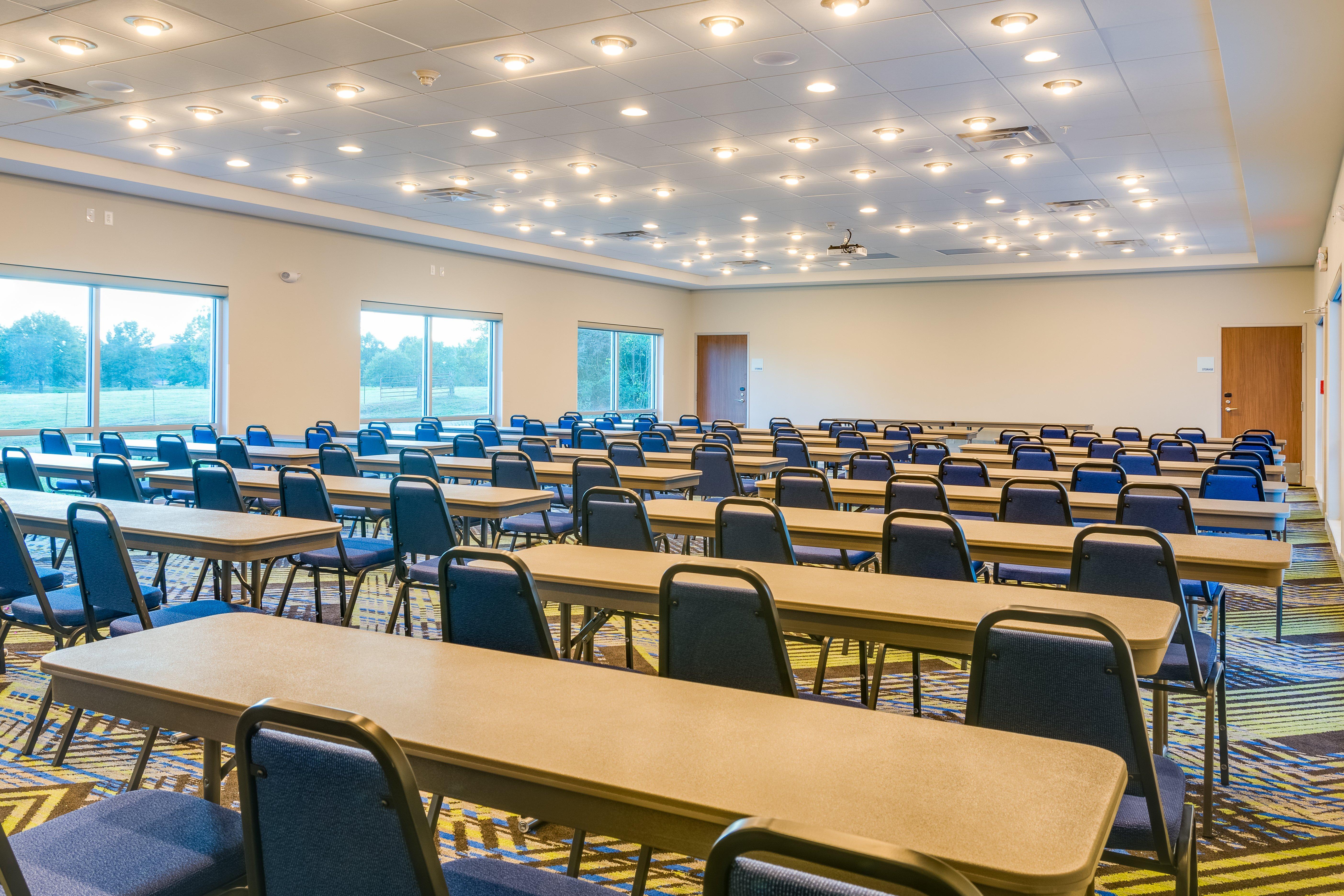 Holiday Inn Express & Suites Russellville By Ihg מראה חיצוני תמונה